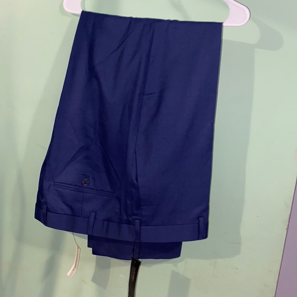 Banana Republic Slim Fit.